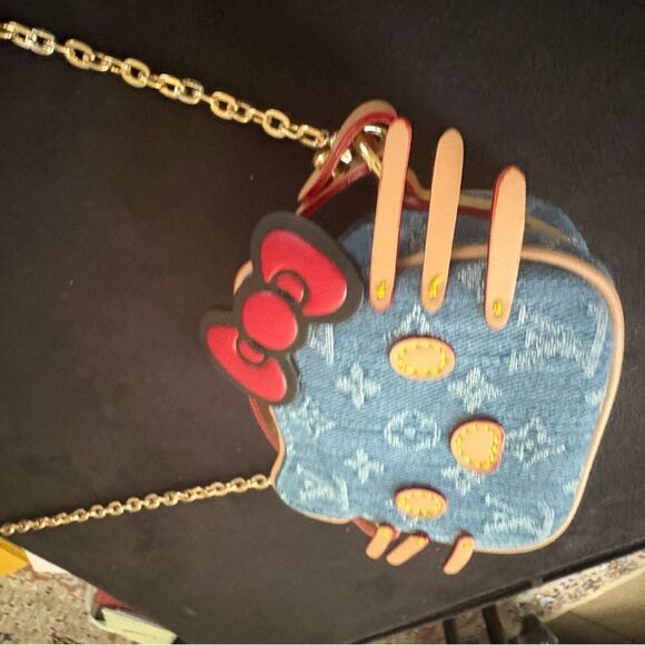 Hello kitty upcycled Louis Vuitton Denim Crossbody Bag with Chain - Picture 5 of 10